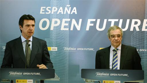 El ministro de Industria, Energía y Turismo y el presidente de Telefónica ponen en marcha el programa ‘España Open Future’