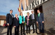 García Tejerina se reúne con la junta directiva de la asociación Vitartis