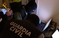 Los detenidos por la Guardia Civil en Barcelona y Granollers llevaban a cabo una intensa labor de radicalización en nombre del DAESH a través de Internet