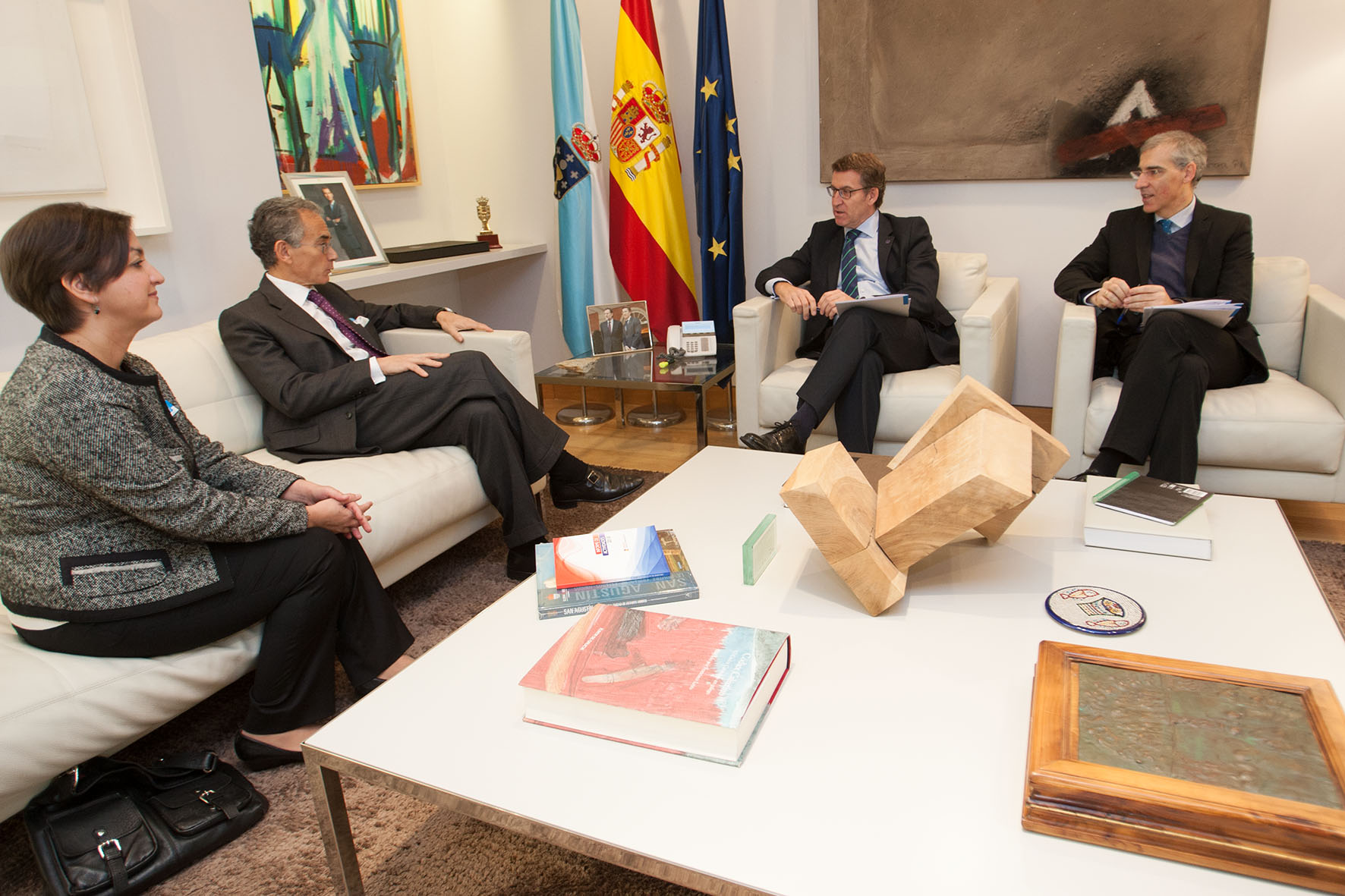 Feijóo destaca la importancia de que Galicia sea la sede del próximo foro España - EEUU, que tendrá lugar en junio de 2016