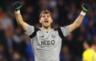 Oporto. Casillas festeja su primer título